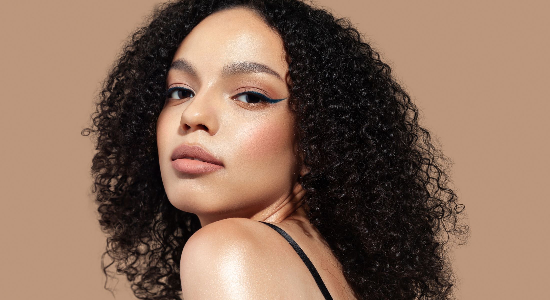 Alpharetta Facial Contouring model with black hair